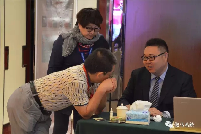 何承翰老師(shī)輔導企業家 何承翰老師(shī)輔導企業家